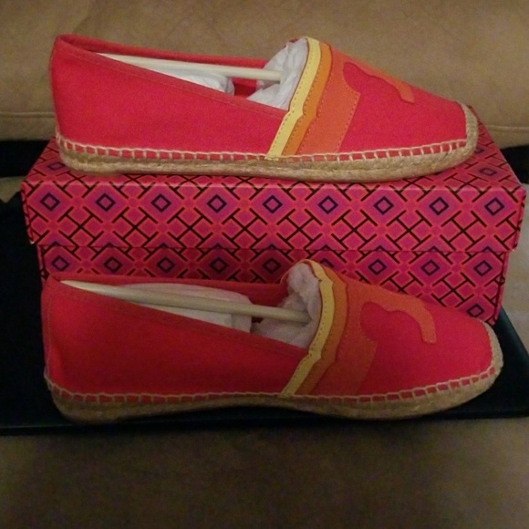 NIB! AUTH. TORY BURCH ESPADRILLES - Picture 4 of 7